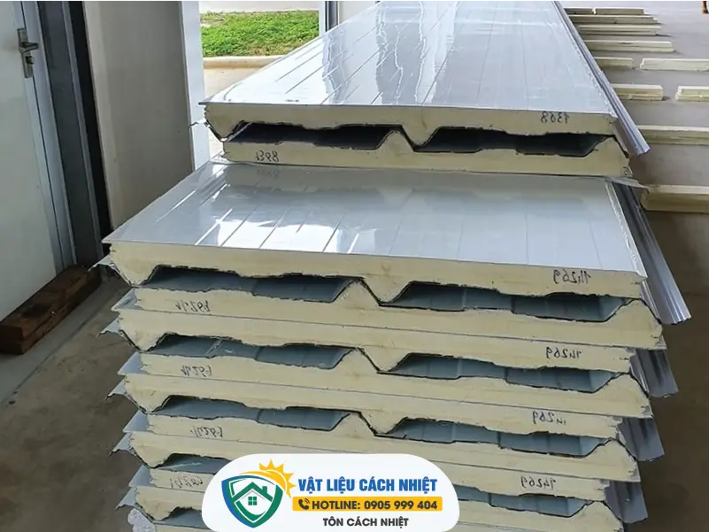  Tôn PU (Polyurethane) – Lựa chọn phổ biến nhất 