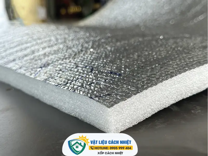 Xốp bạc cách nhiệt – Lựa chọn hoàn hảo cho nhà xưởng 