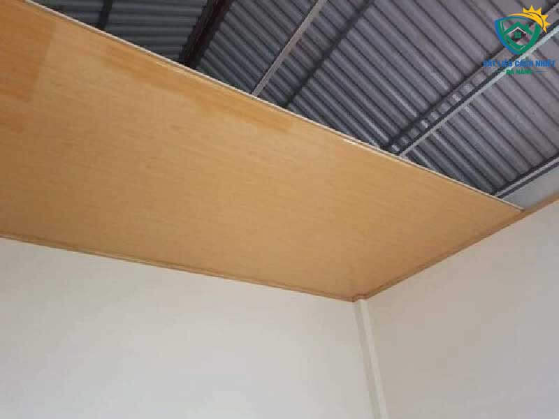 tam-panel-cach-nhiet-da-lat-lam-dong-02