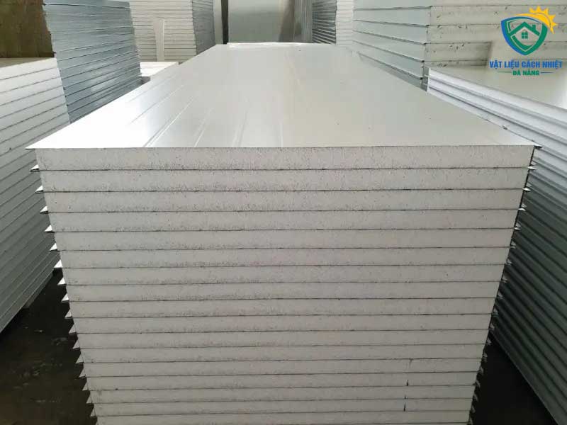 tam-panel-cach-nhiet-dong-hoi-quang-binh-01