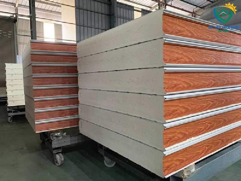tam-panel-cach-nhiet-gia-lai-05