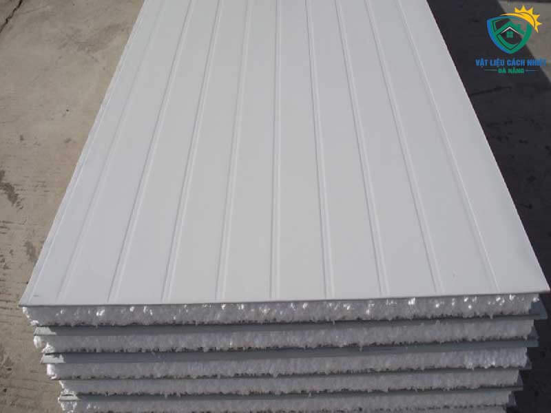 tam-panel-cach-nhiet-ha-dong-quang-tri-01