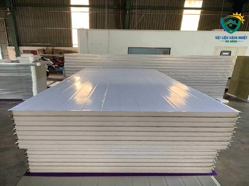 tam-panel-cach-nhiet-ha-dong-quang-tri-12