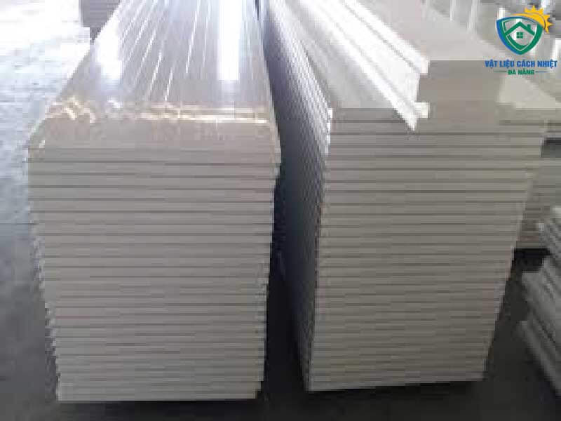 tam-panel-cach-nhiet-hue-03