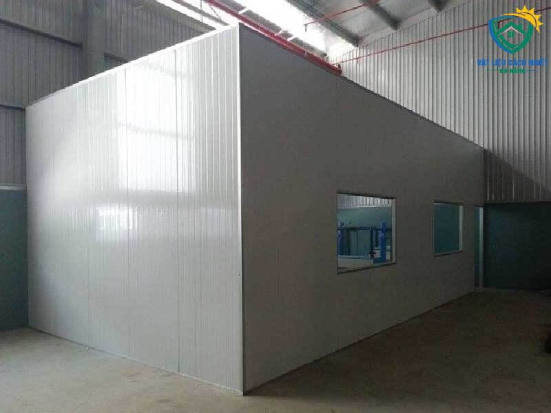 tam-panel-cach-nhiet-hue-08