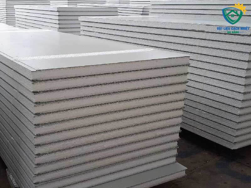 tam-panel-cach-nhiet-kon-tum-03