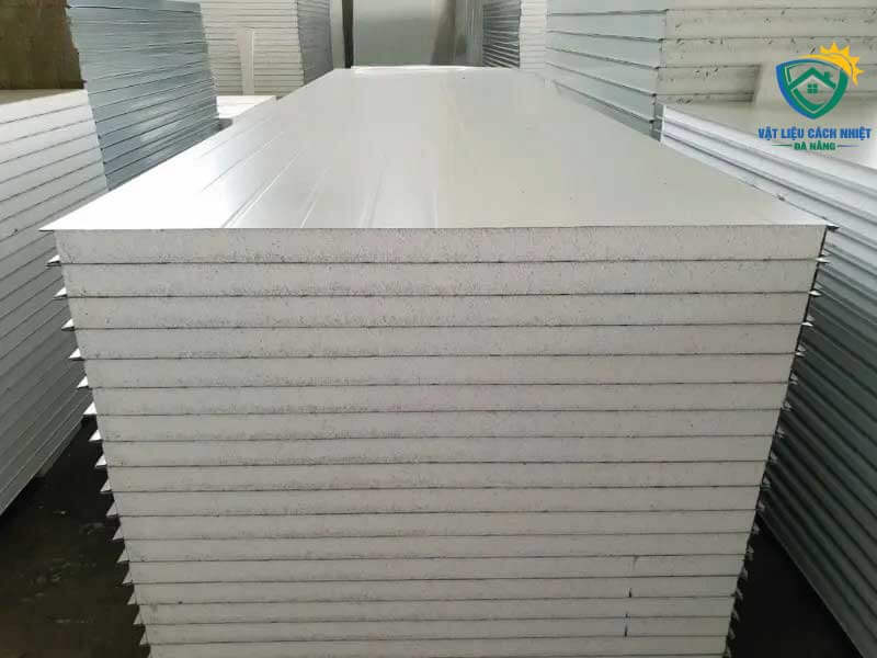 tam-panel-cach-nhiet-kon-tum-11
