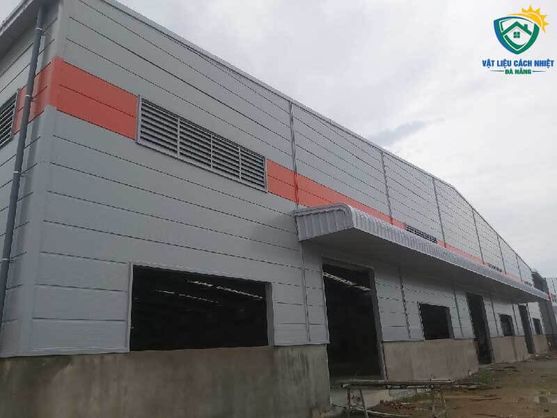 tam-panel-cach-nhiet-nha-trang-khanh-hoa-02