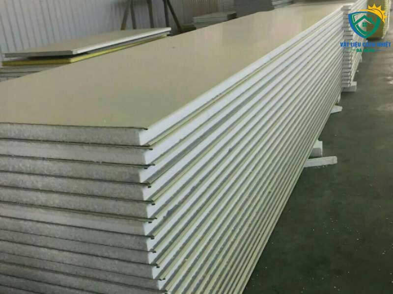 tam-panel-cach-nhiet-quang-ngai-04