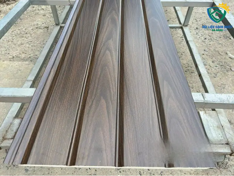 tam-panel-kim-loai-ha-tinh-07