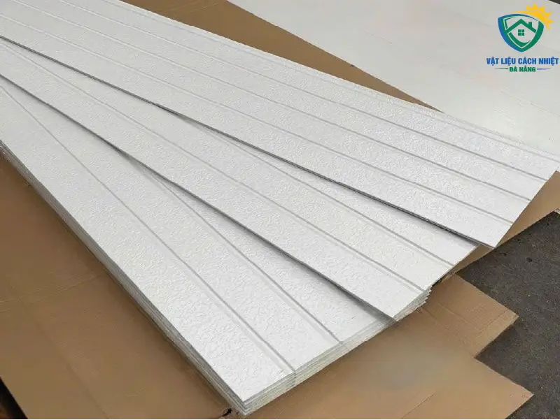 tam-panel-kim-loai-quang-ngai-07