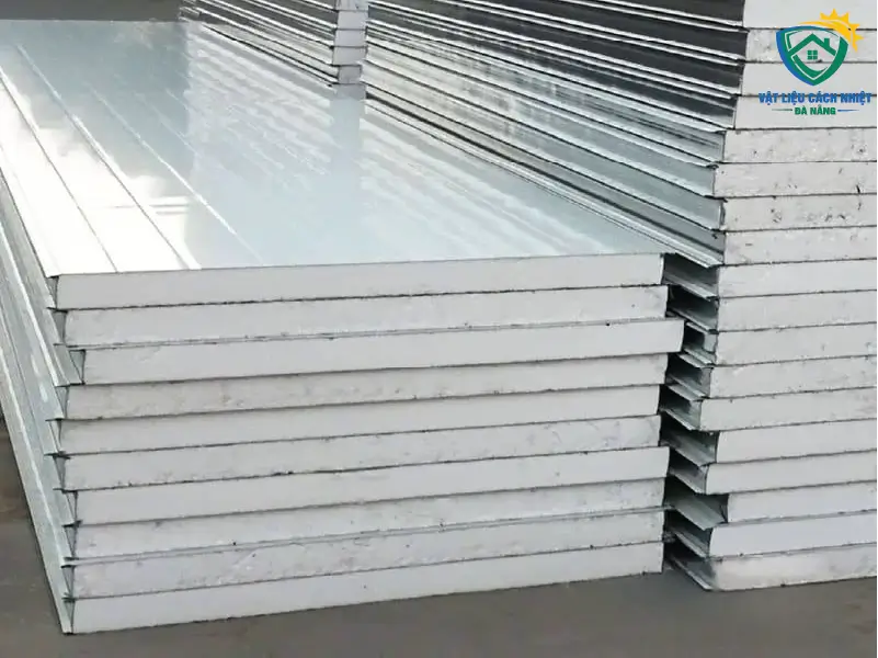 tam-panel-ton-xop-cach-nhiet-03