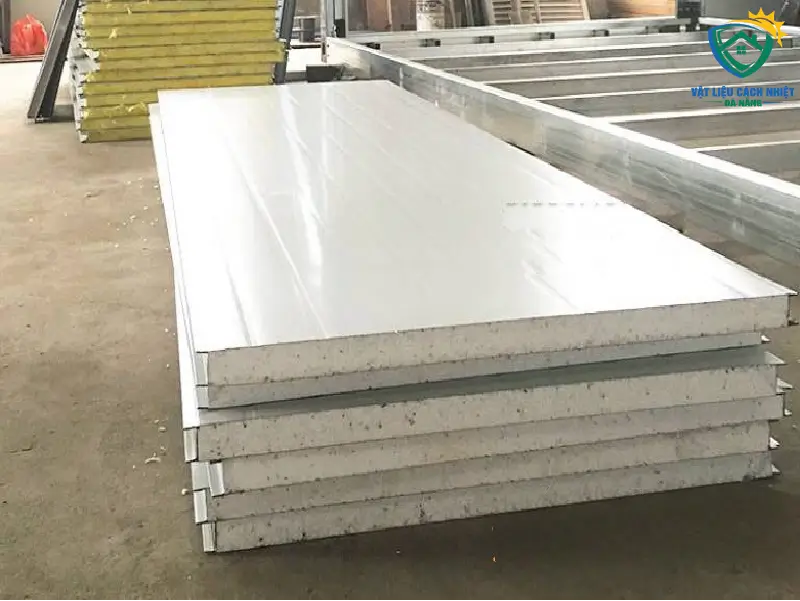 tam-panel-ton-xop-cach-nhiet-12